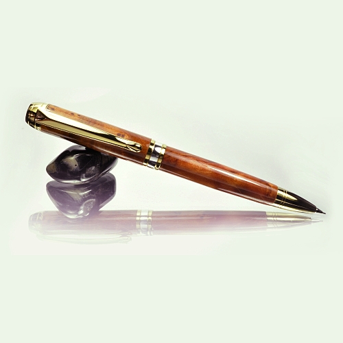 Mistral pencil kit with titanium gold fittings and black chrome accents accents - 0.7mm leads