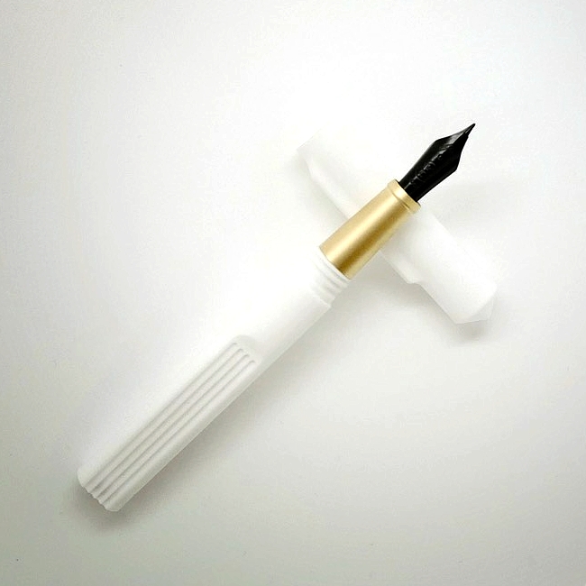 Semplicita SHDC Snow White acrylic pen blank - 150mm