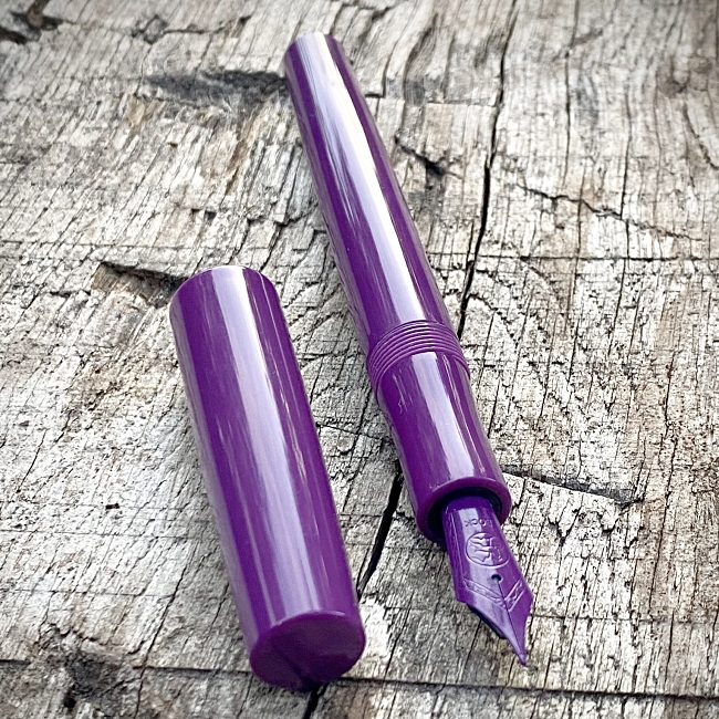 Bock fountain pen nib with Bock housing #6 purple lacquer - broad