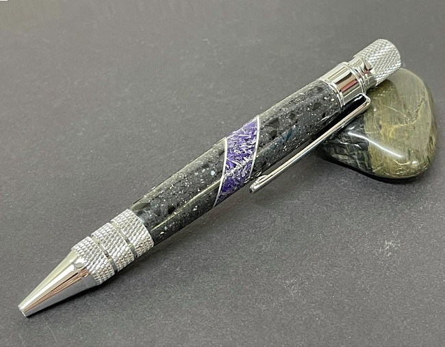Headwind ballpoint pen kit with chrome fittings